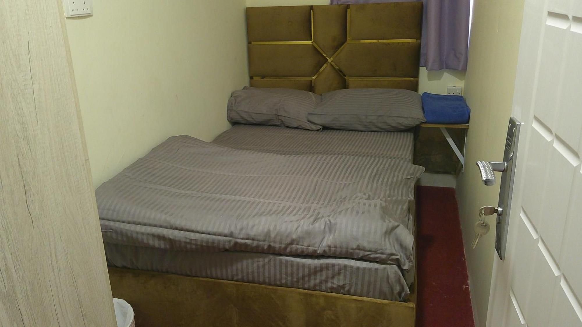 bahay-panuluyan Ruby Star Budget With Shared Washroom Access 303 *